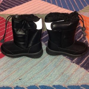 Lands End toddler snow boot